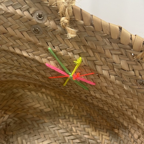 Maroccan Straw Pom Pom Beach Shoppers Bag - Picture 9 of 17